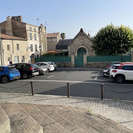 Chez Jean-Yves Et Zoe - La Dolce Vita - Au Calme, Tres Propre, Proche Parkings Niort Kültér fotó